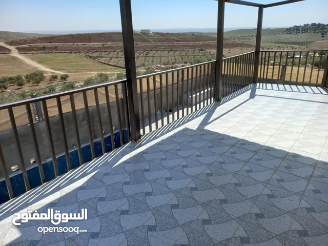 فرصة استثمارية مميزة مزرعة + شاليه للبيع مباشر من المالك – مادبا / دليلة – قرب الجامعة الأمريكيه
