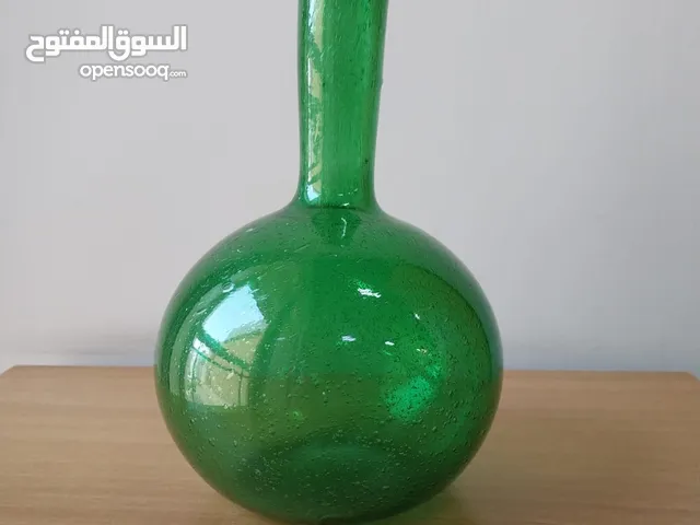 Emerald Green Glass Vase – Round Vintage-Style Decor Accent