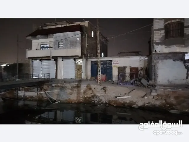 مخزن تجاري للبيع
