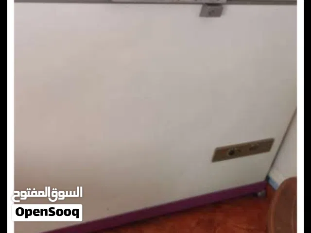 فريزر فيلبس مستعمل مع قاعده المنيوم بعجلات