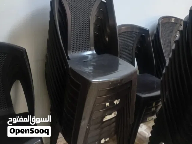كراسي بلاستيك