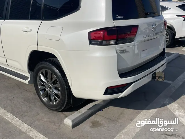 Used Toyota Land Cruiser in Abu Dhabi