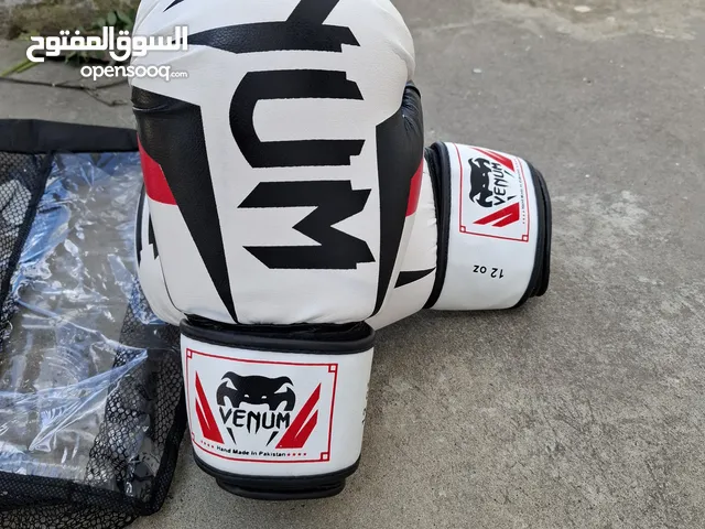 gants de box 12 oz venum fabriqué en Pakistan
