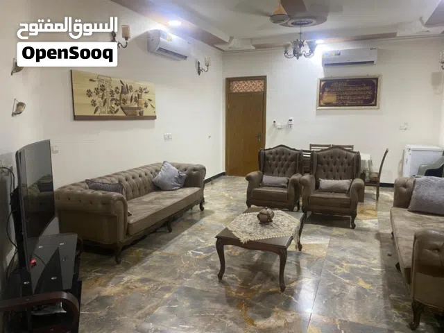 250 m2 4 Bedrooms Townhouse for Sale in Baghdad Hettin