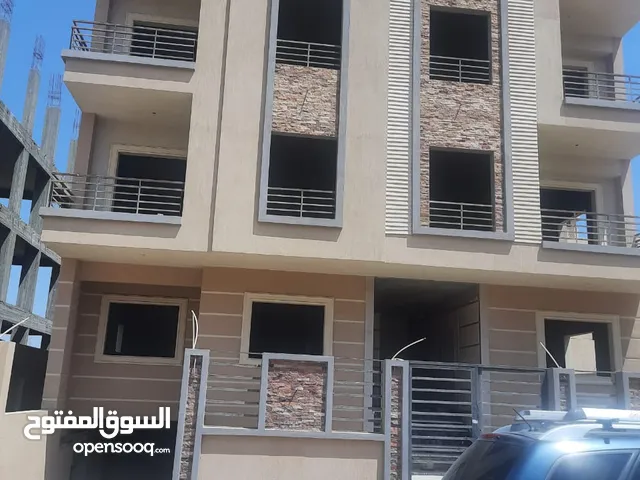للبيع بنت هاوس + شقة التجمع الخامس