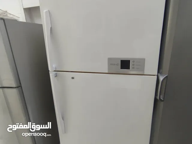 LG refrigerator 600 litres with 1 week Check warranty