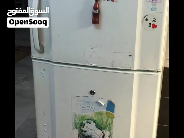 ثلاجه للبيع نظيفه