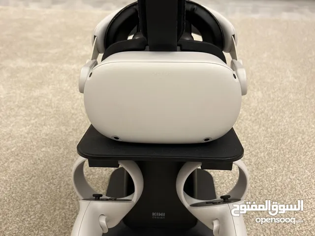 Oculus quest 2 للبيع بحالة ممتازة جداً