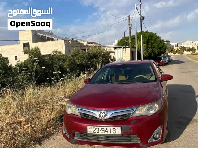 2014 تويوتا كامري LE