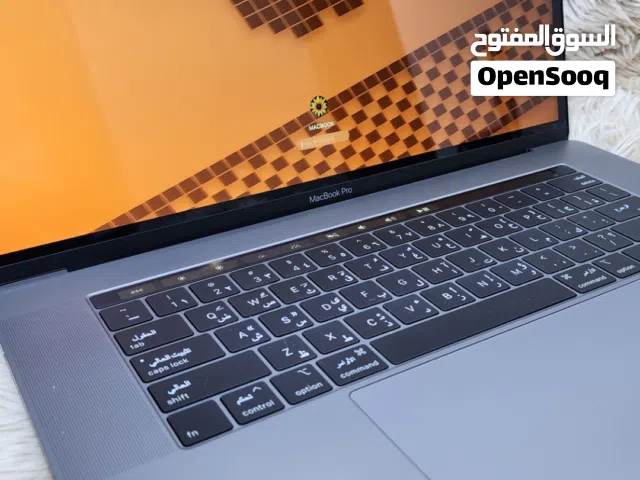MacBook Pro A1990 touch bar i7 16gb 256gb ssd 4gb Redeon graphics 15.4 ratina Touch I'D Orignal