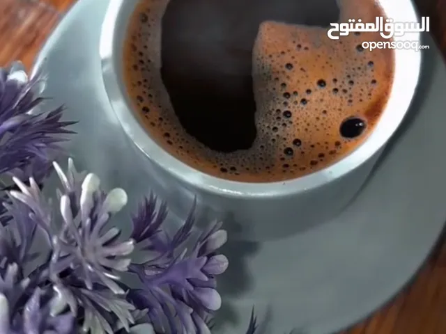 مطلوب موظفه لمحل ألبسة