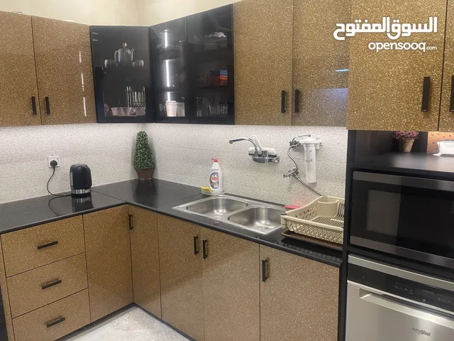 مطبخ خشب الالماني ايقر مع اكرليك زري