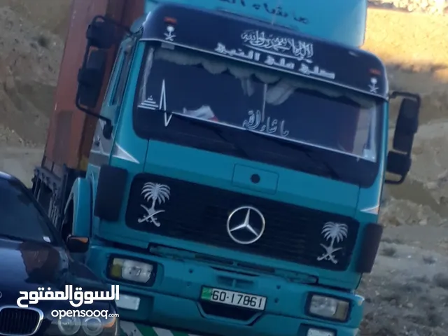 Tractor Unit Mercedes Benz 1985 in Ramtha