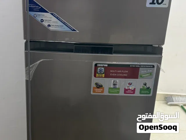 ثلاجة جيباس مستخدمة اقل من سنة شبهة جديدة 201 لتر