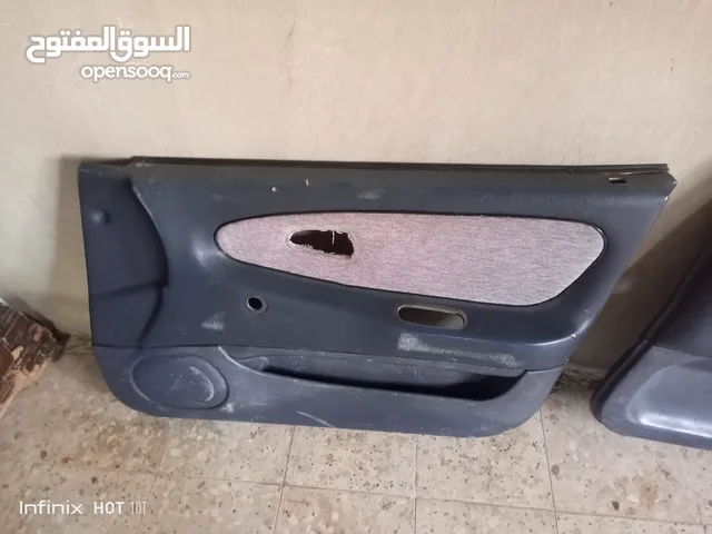 بطاين لانسر 93 مع اربع مواكن زجاج منول
