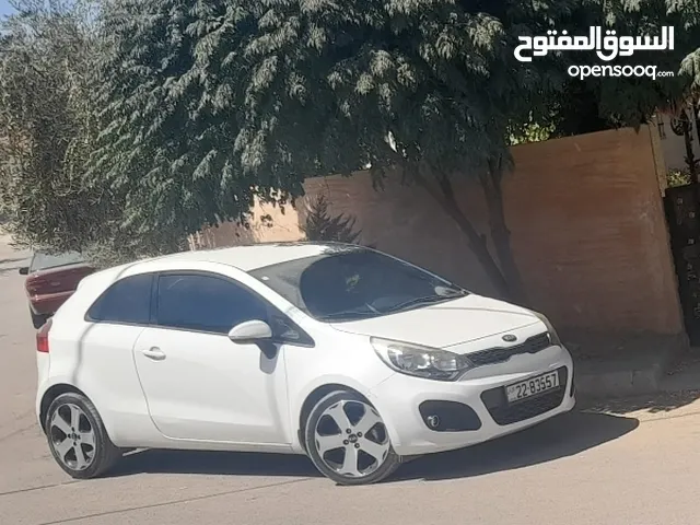 Kia rio 2015 for sale. // كيا ريو كوبيه 2015 للبيع قير عادي فحص كامل 7 جيد غير قابل للتفاوض
