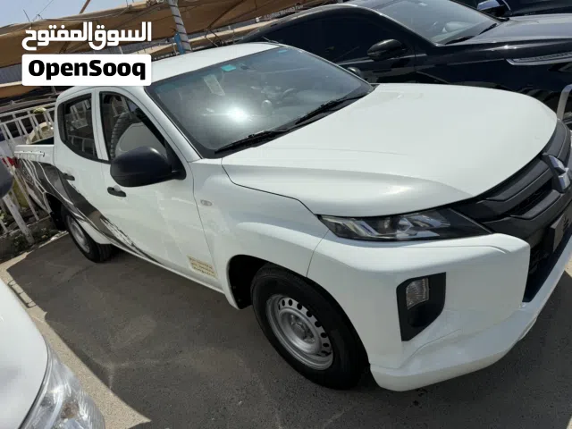 2021 ميتسوبيشي L200 Standard