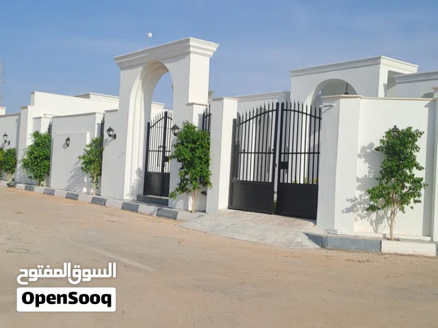 170 m2 3 Bedrooms Townhouse for Sale in Tripoli Al-Baesh