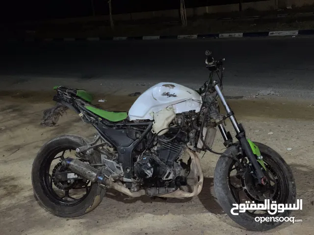 Kawasaki Ninja 300 2015 in Tripoli