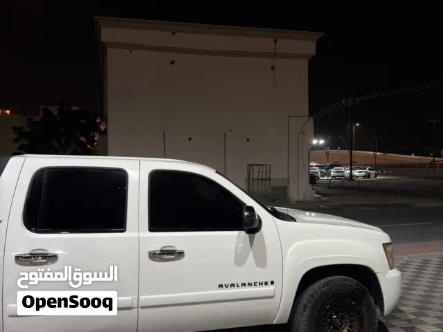 Used Chevrolet Avalanche in Al Batinah