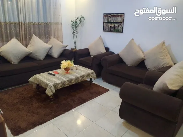 طقم كنب للبيع بسعر مغري اقرأ الوصف