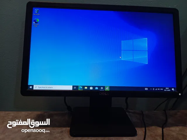 Desktop computer with monitor (20)