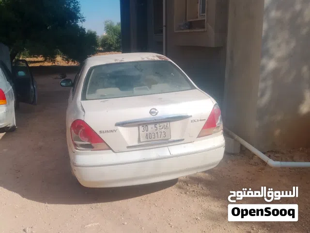 2000 نيسان اخرى