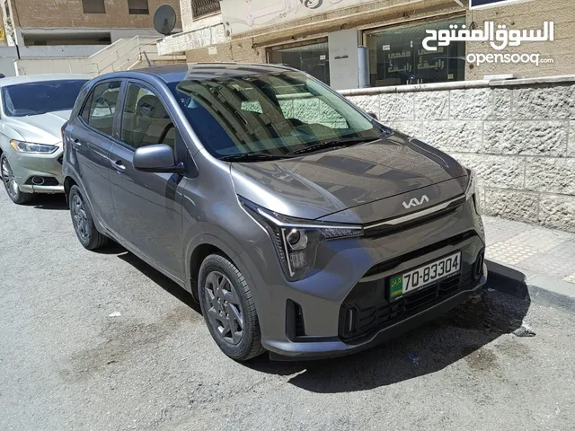 Sedan Kia in Amman