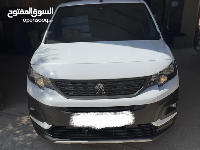 بيجو ريفتر 2022 ترخيص 23