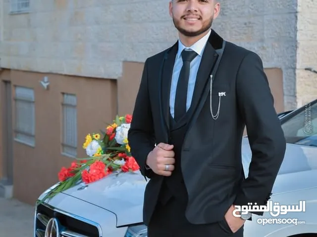 نازك اسماعيل