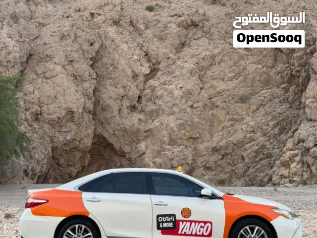 2017 تويوتا كامري SE
