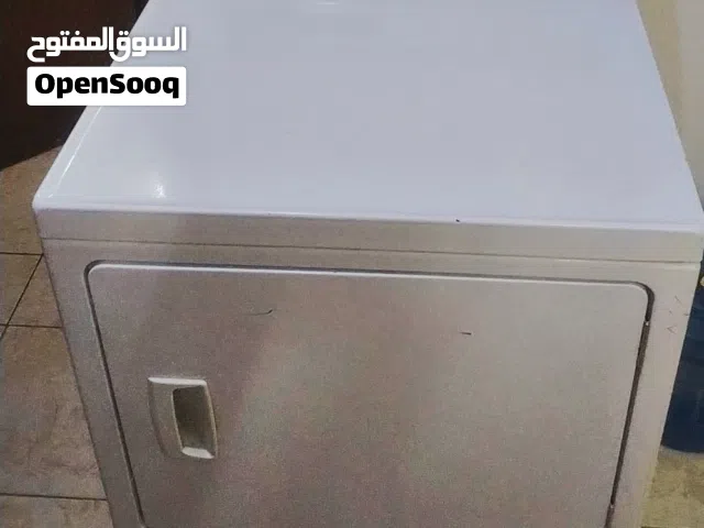 مجفف ملابس أمريكي من speed queen