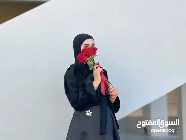 فستان زارا ستن لؤلؤ