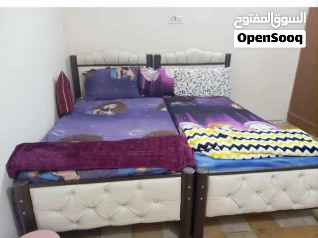 جربايه نفر واحد مستعمله نظيفه جدا مع دوشك