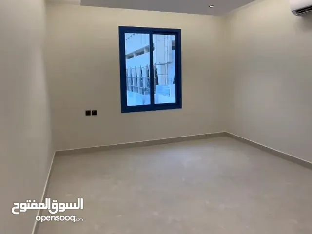 157 m2 3 Bedrooms Apartments for Rent in Al Riyadh Al Malaz