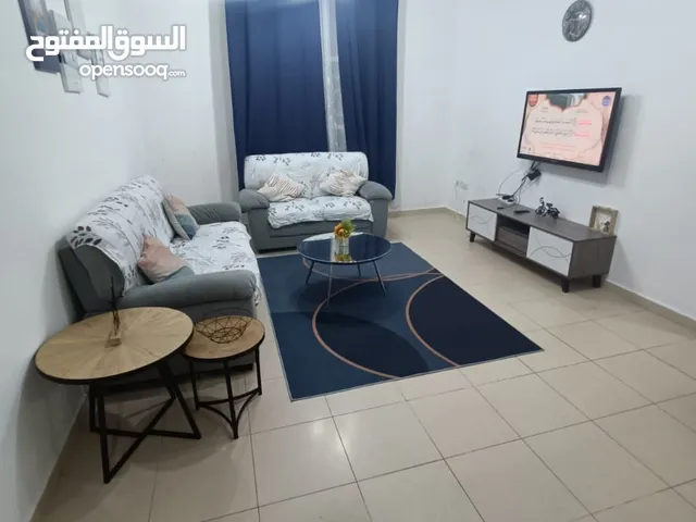 (عادل شقة إعادة بيع في أبراج سيتي تاور غرفتين وصالة. 2 حمام. بمقدم 150 الف المساحة: 1,158 قدم مربع.