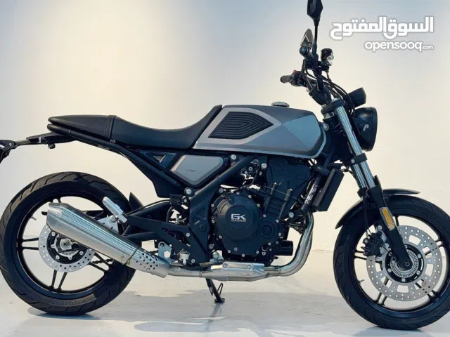 Brixton GK400 Twin-Cylinder Balanced Power (sport motorcycle, دراجة نارية رياضية، ستريت فايتر)