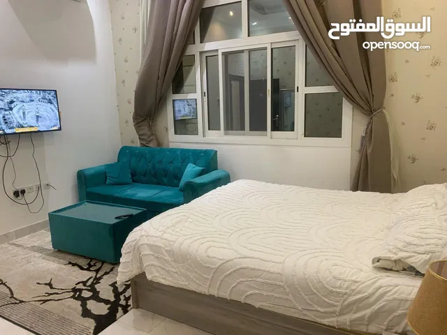 استديوهات للايجار بمدينة العين ضمن فيلا بمنطقة عشارج والخالدية والعقابية