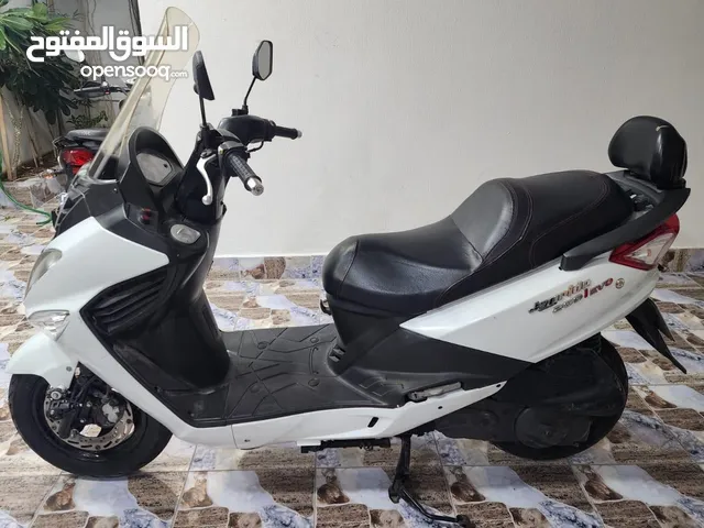 للبيع سكوتر SYM 200cc موديل 2016