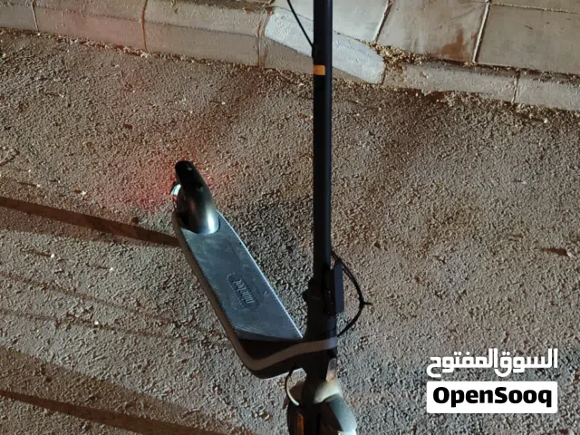 السكوتر كهربائي نظيف للبيع