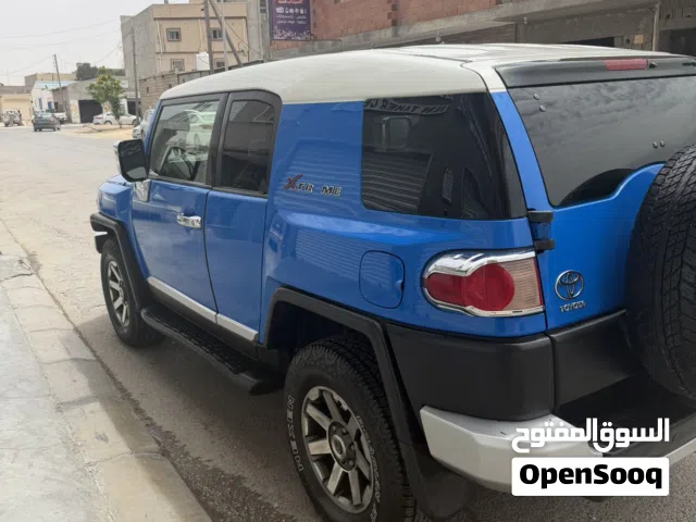 Used Toyota FJ in Misrata