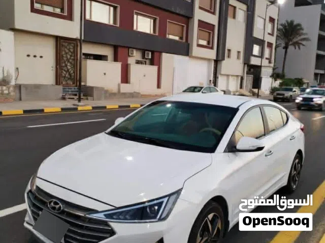 Used Hyundai Elantra in Tripoli