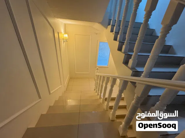 للايجار فيلا في العقيله