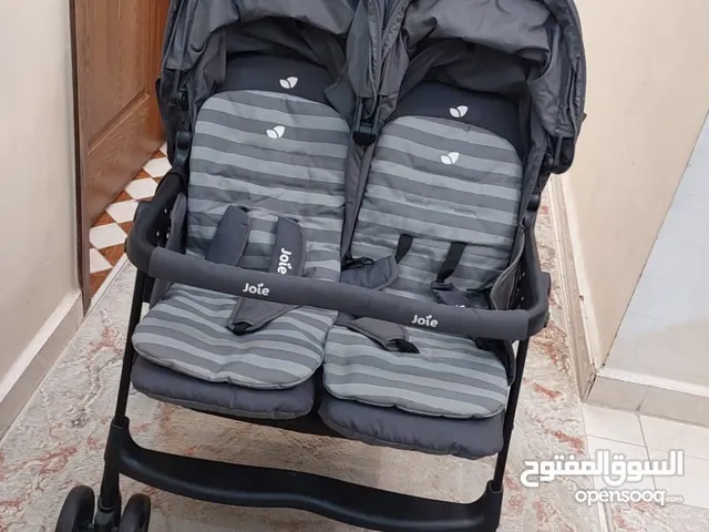 عرباي تؤام اطفال جمب بعض
