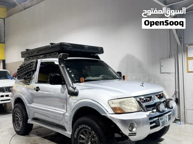 2005 ميتسوبيشي باجيرو GLS