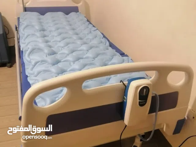 سرير طبي مستورد