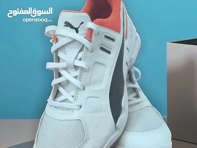 38 Sport Shoes in Amman
