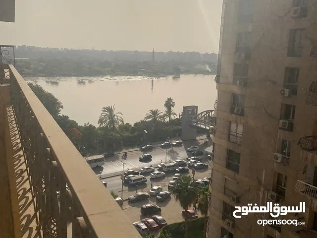 195 m2 3 Bedrooms Apartments for Sale in Cairo Maadi