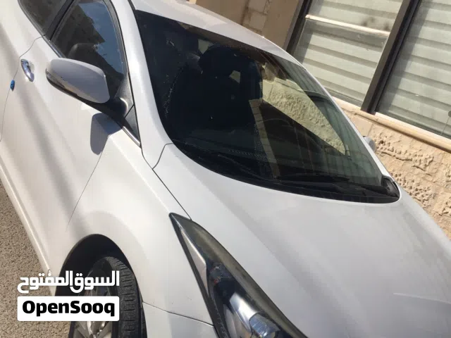 2016 هيونداي افانتي Limited