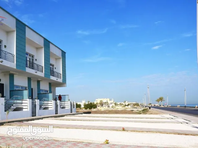 200 m2 4 Bedrooms Villa for Rent in Muscat Al-Hail